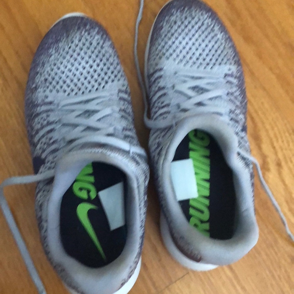 Purple Nikes - Picture 3 of 4
